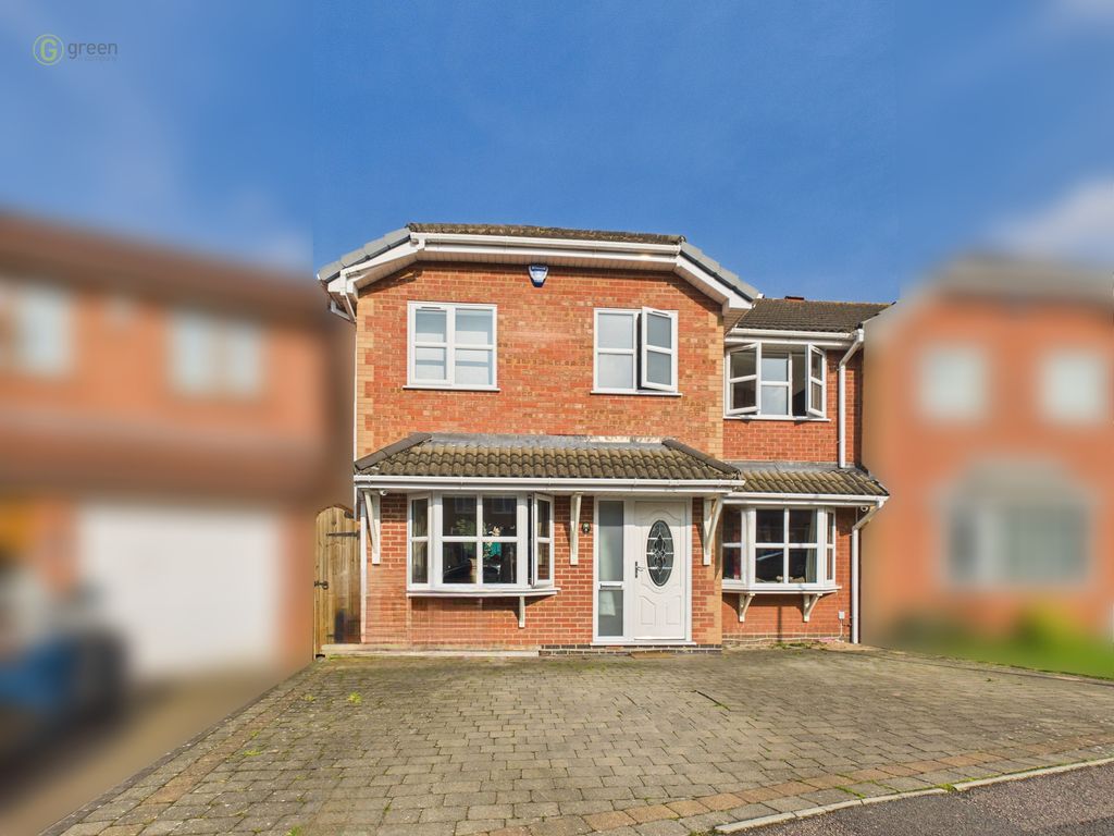 4 bed semi-detached house for saleSuffolk Way, Fazeley, Tamworth B78