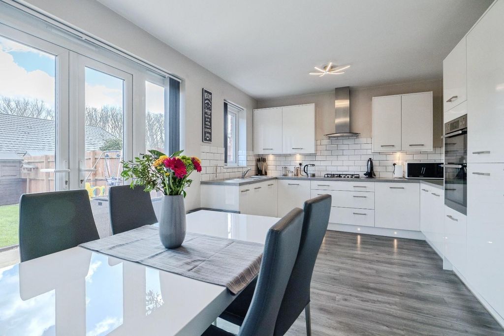 Additional image 6 of 3 bed semi-detached house for saleBoundary Drive, Amington, Tamworth B77