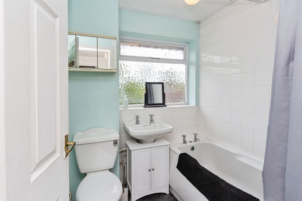 Additional image 10 of 3 bed link detached house for saleHambridge Close, Stafford ST17