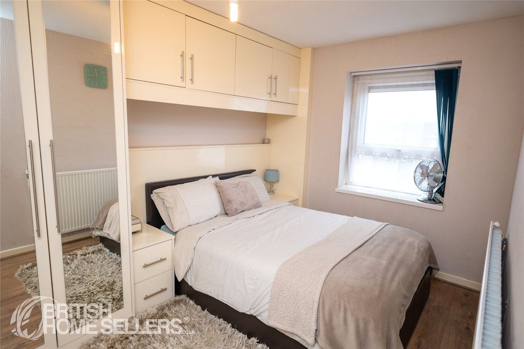 Additional image 9 of 3 bed flat for salePluto Close, Leicester, Leicestershire LE2