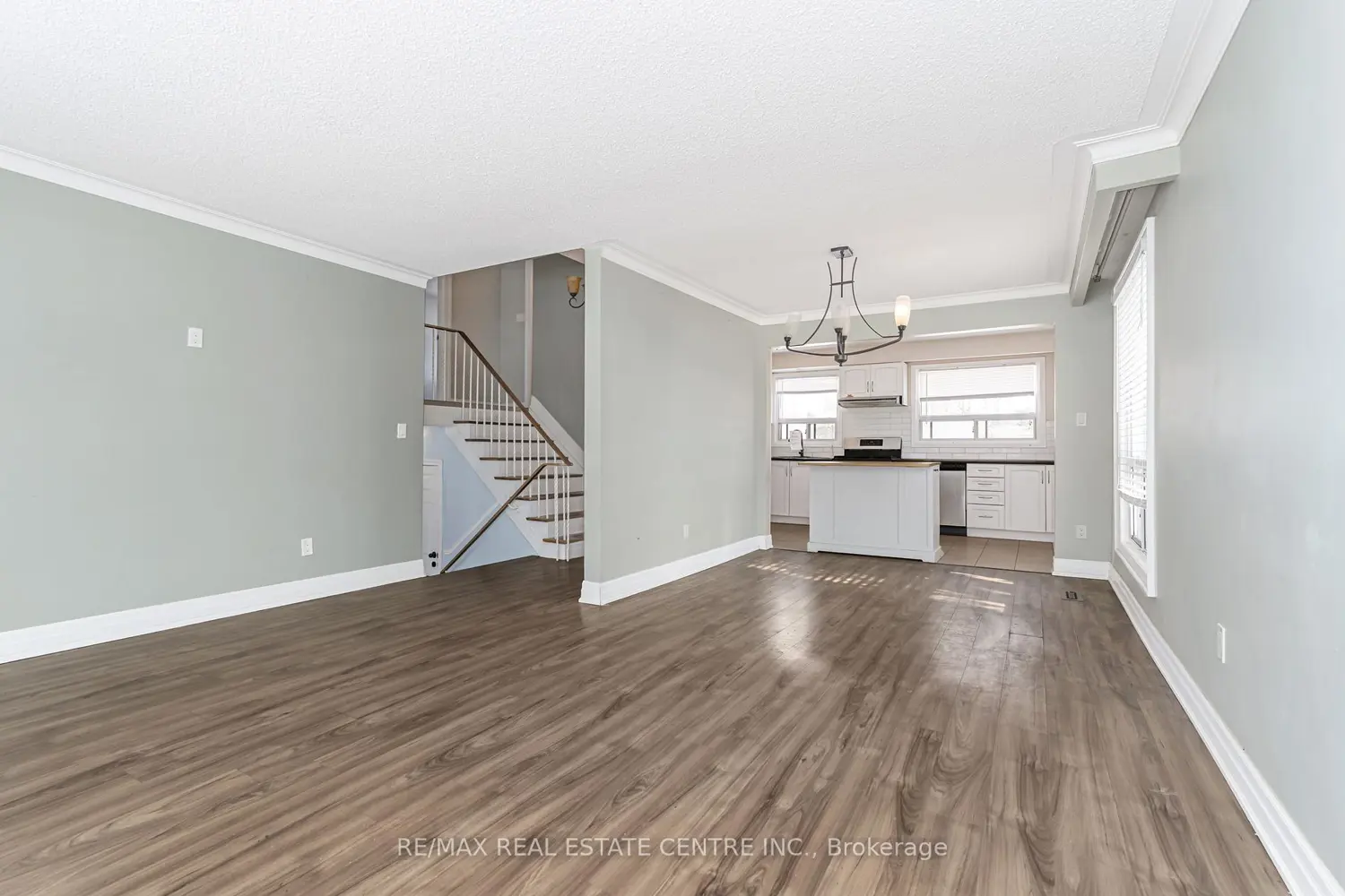 Additional image 13 of 1 Stanwood Crescent