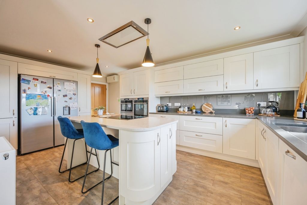 Additional image 2 of 4 bed detached house for saleKenderdine Close, Stafford ST17