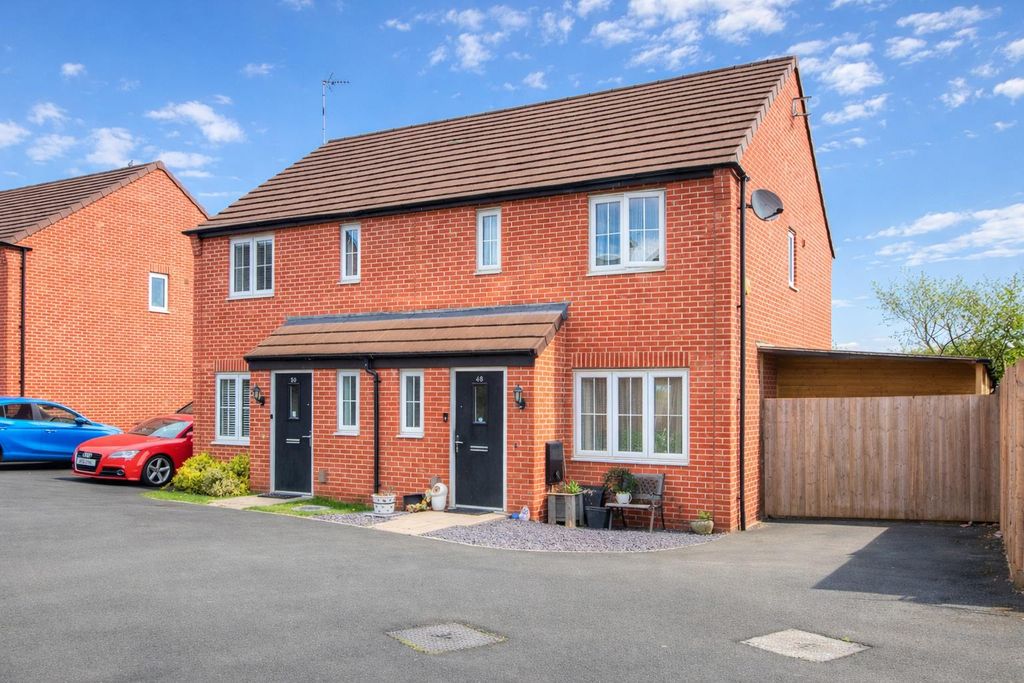 3 bed semi-detached house for saleCinnabar Way, East Leake, Loughborough LE12