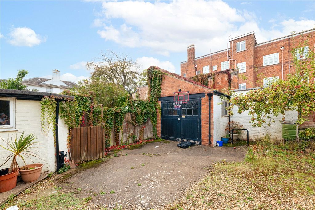 Additional image 22 of 4 bed semi-detached house for saleKnighton Park Road, Stoneygate, Leicester LE2
