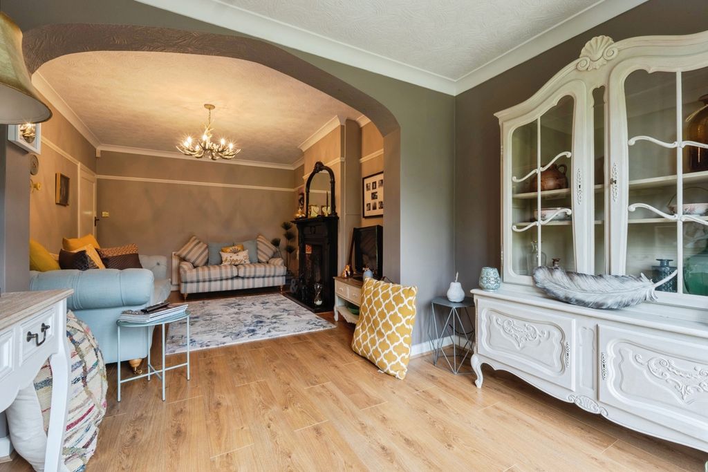 Additional image 6 of 3 bed semi-detached house for saleCliffwood Avenue, Birstall, Leicester, Leicestershire LE4