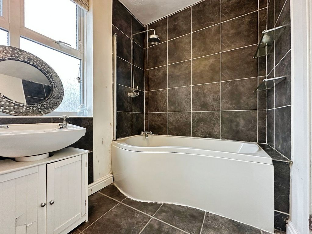Additional image 18 of 4 bed end terrace house for saleBroad Lane, Finchfield, Wolverhampton WV3