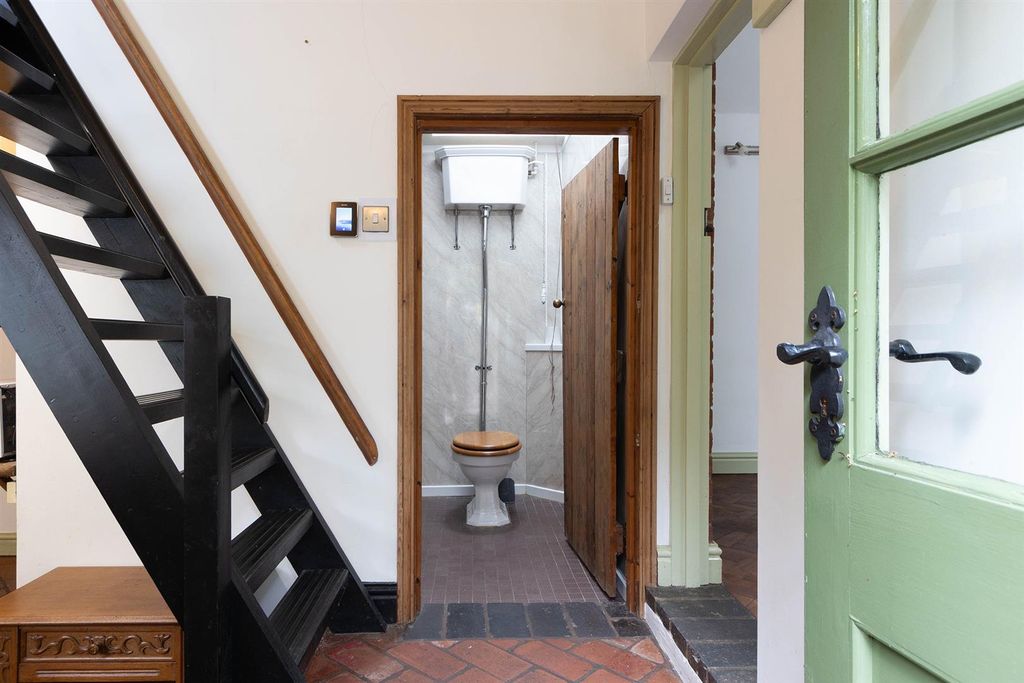 Additional image 13 of 4 bed property for saleVictoria Cottage, Park Street, Market Bosworth CV13