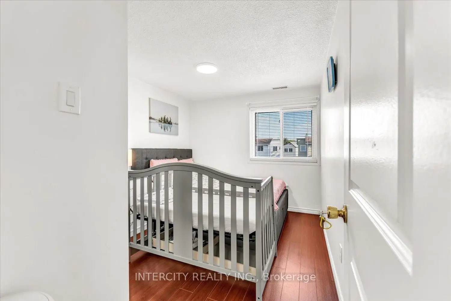 Additional image 10 of 6 Hedley Court