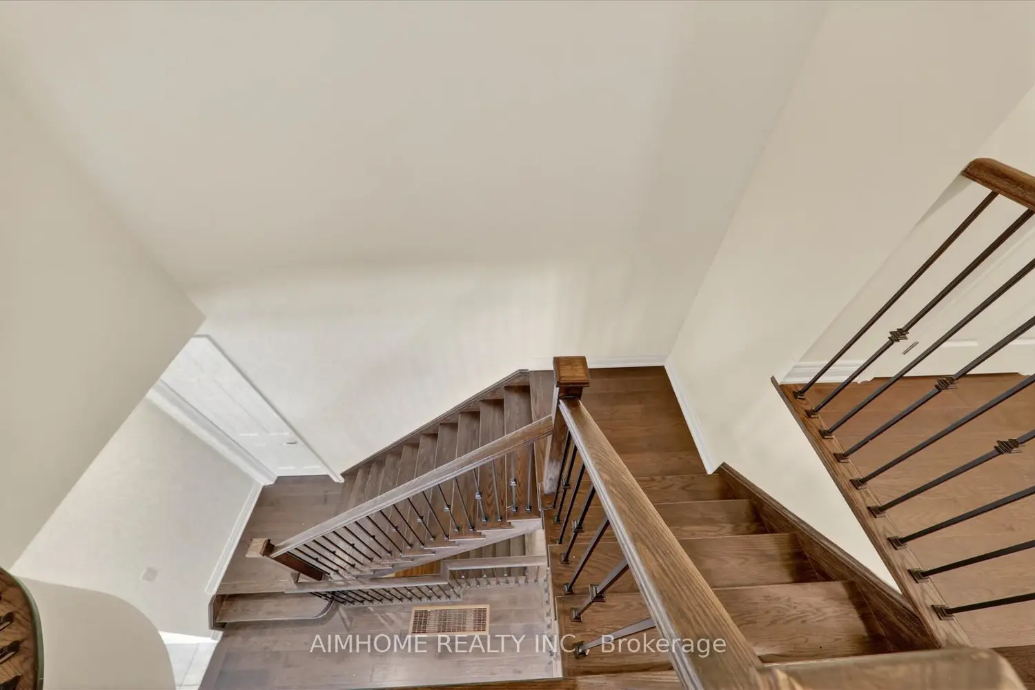 Additional image 20 of 94 Brabin Circle