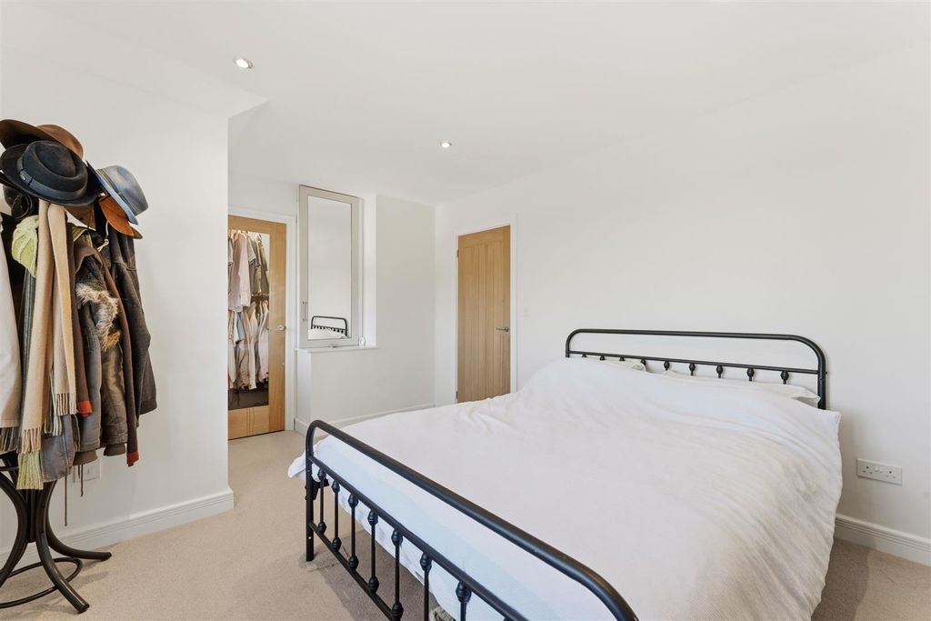 Additional image 19 of 3 bed semi-detached house for sale- Northampton Road, Welford NN6