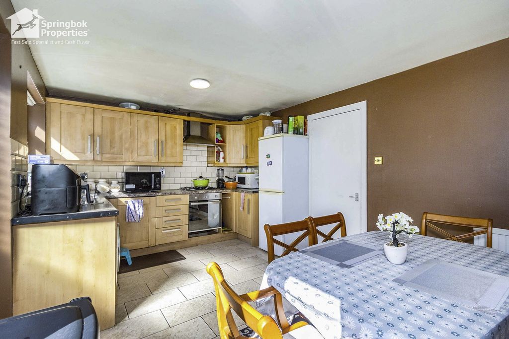 Additional image 3 of 3 bed terraced house for saleBlue Gates Road, Leicester, Leicestershire LE4