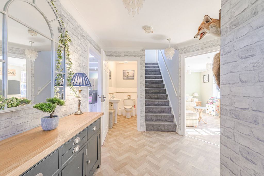 Additional image 11 of 5 bed detached house for saleHewitt Close, Fradley WS13