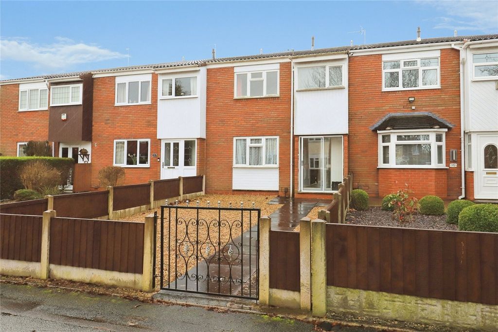3 bed terraced house for saleLong Furrow, Wolverhampton, West Midlands WV8