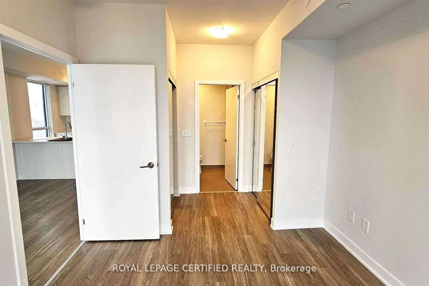 Additional image 11 of 430 Square One Drive 3011