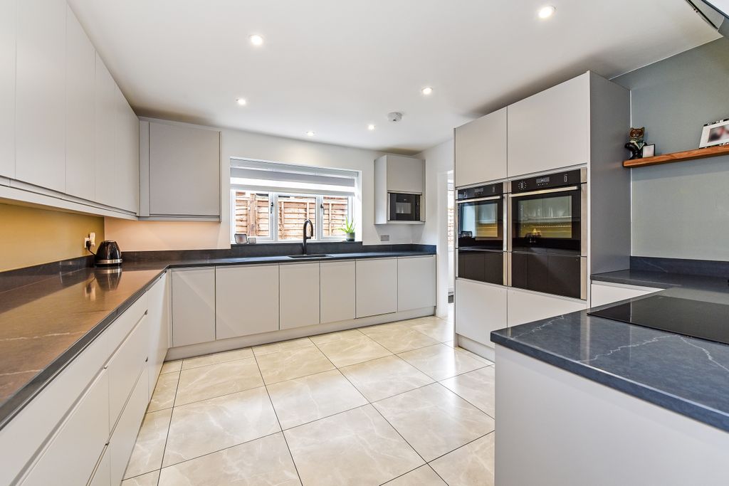 Additional image 5 of 4 bed detached house for saleAlderbury, Salisbury SP5