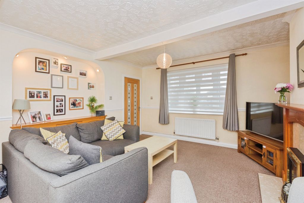 Additional image 5 of 3 bed semi-detached house for saleDormer Avenue, Tamworth B77