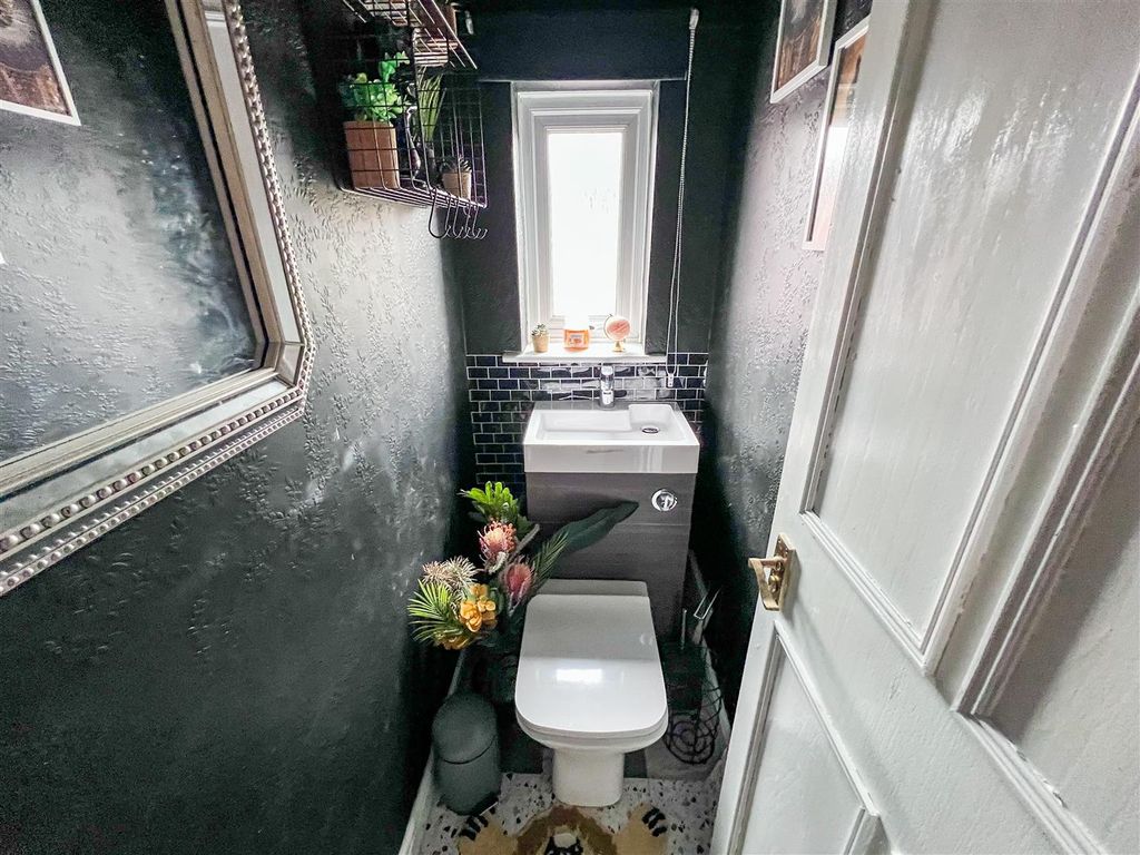 Additional image 10 of 4 bed terraced house for saleCruso Street, Leek ST13