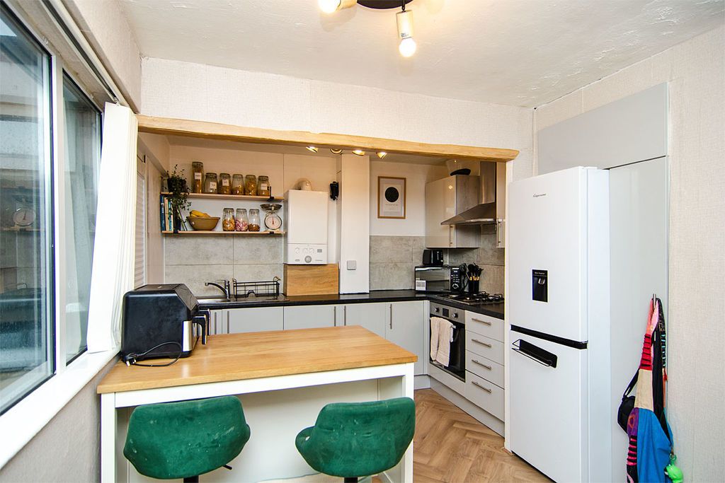Additional image 4 of 3 bed property for saleThistledown Avenue, Burntwood WS7