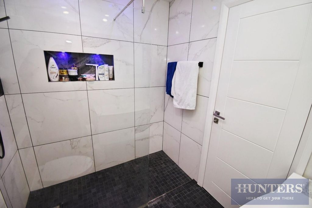 Additional image 13 of 4 bed semi-detached house for saleDorset Avenue, Wigston LE18