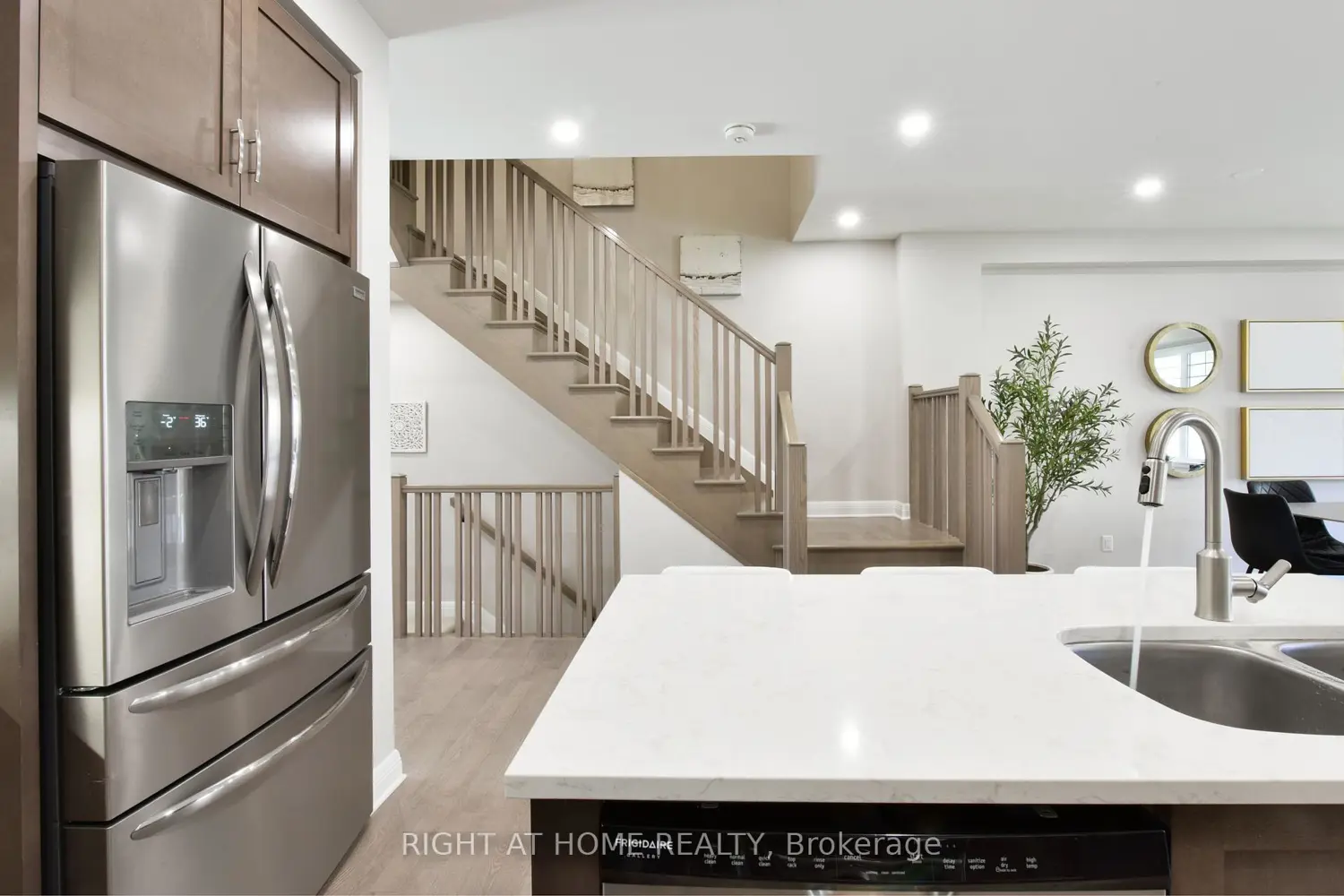 Additional image 4 of 117 Escarpment Crescent
