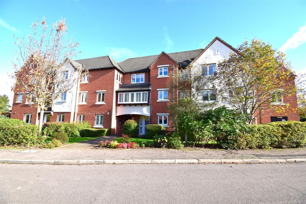1 bed flat for saleRoss Court, Curie Close, Rugby CV21