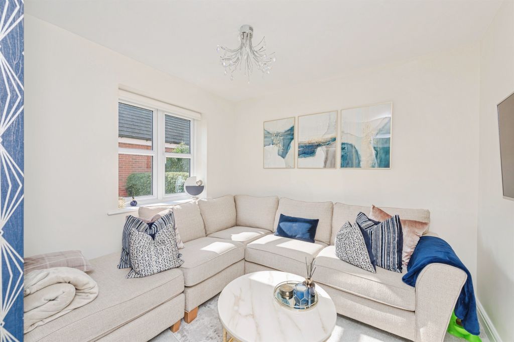 Additional image 7 of 4 bed detached house for saleCroft Close, Two Gates, Tamworth B77