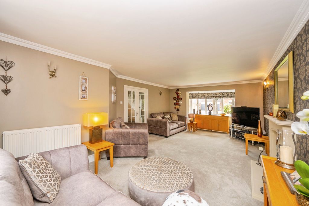 Additional image 10 of 5 bed detached house for saleEdwards Farm Road, Fradley WS13