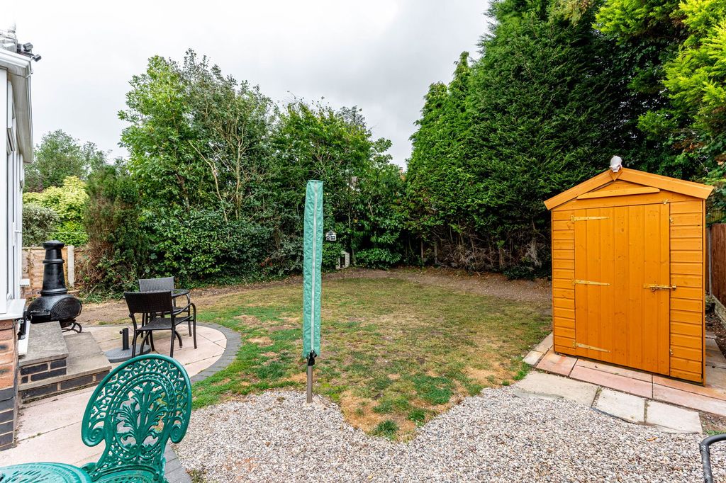 Additional image 16 of 4 bed bungalow for sale40 Gilwell Road, Rugeley WS15
