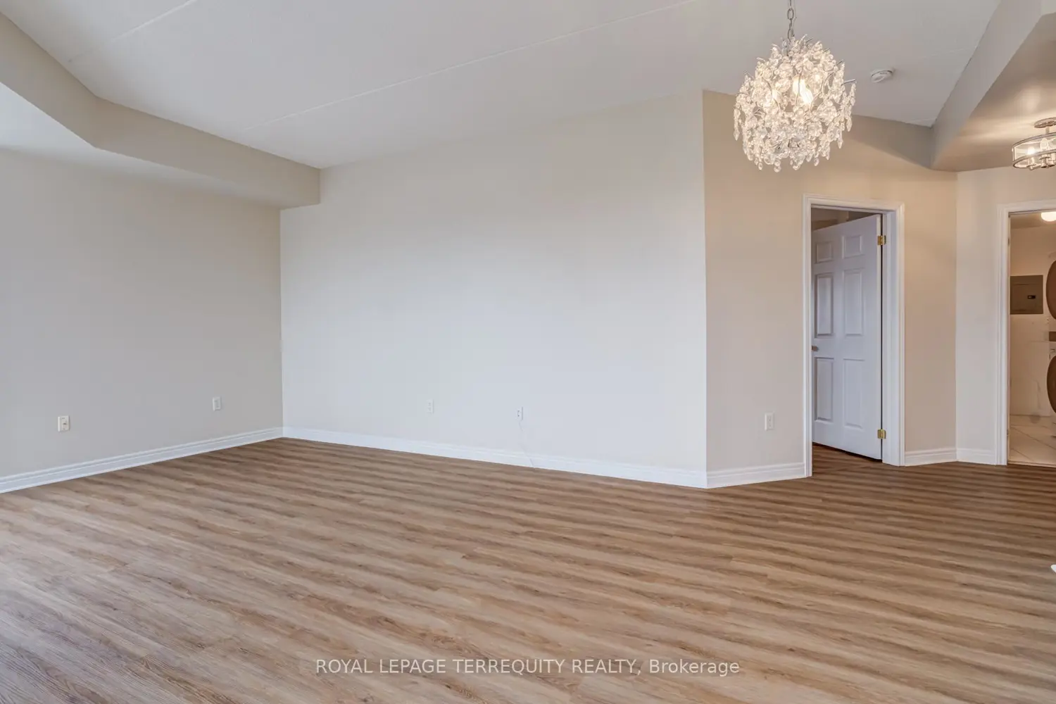 Additional image 7 of 2085 Amherst Heights Drive 212