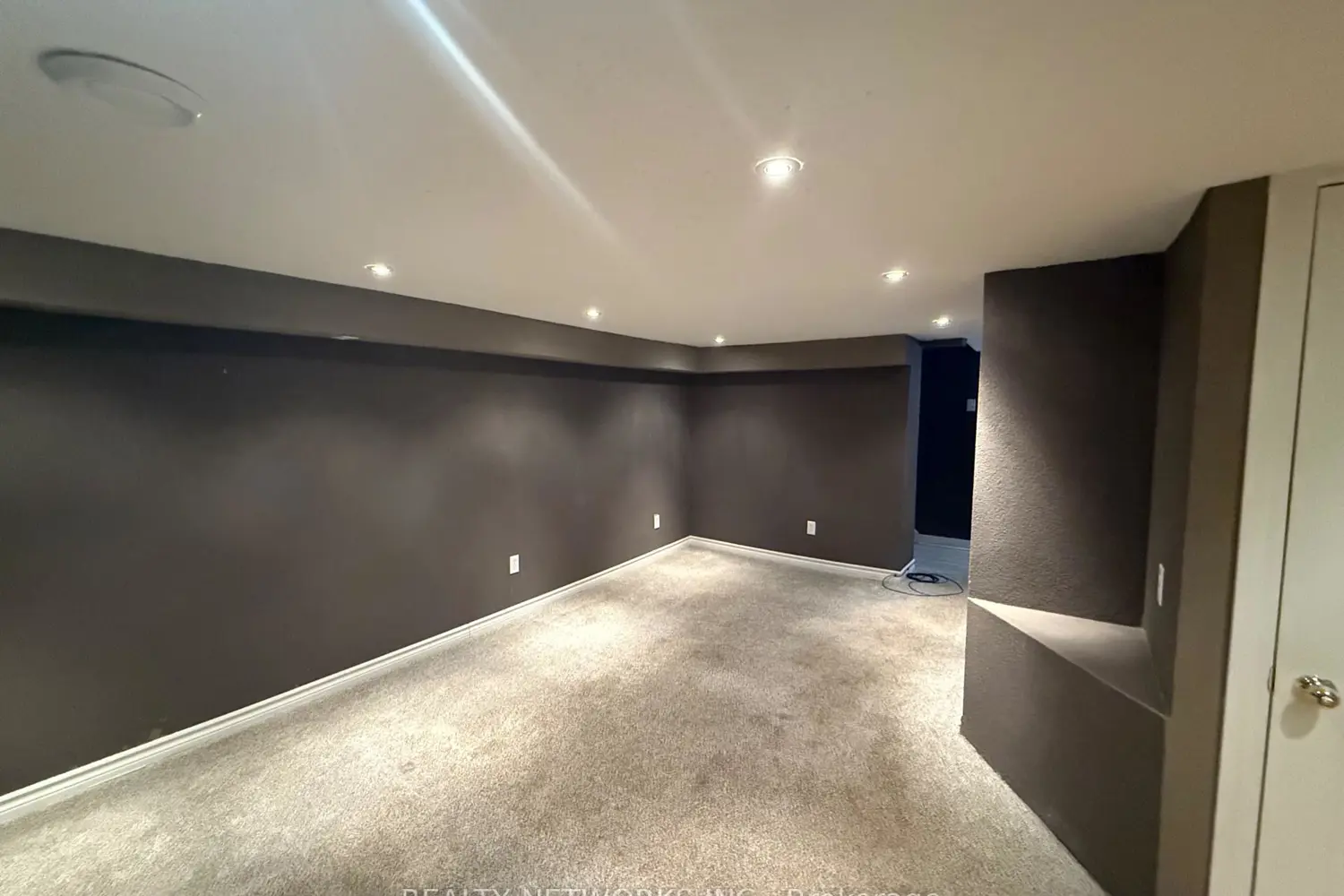 189 Balsam Street photo 3