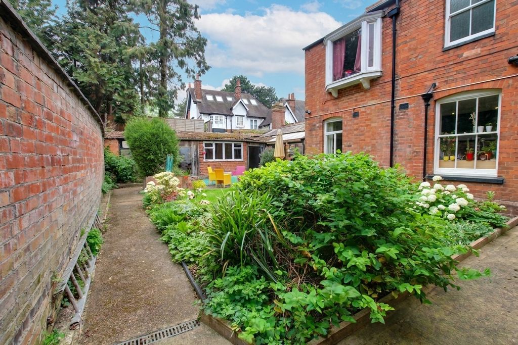 Additional image 35 of 6 bed semi-detached house for saleSt. Johns Road, Leicester LE2