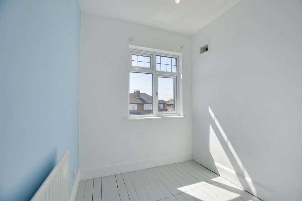 Additional image 14 of 3 bed semi-detached house for saleKenwood Road, Knighton, Leicester LE2