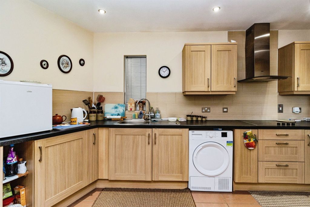 Additional image 4 of 2 bed flat for saleTildesley Close, Penkridge, Stafford ST19