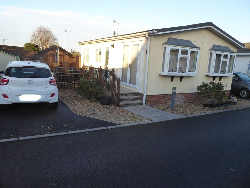 Additional image 10 of 2 bed mobile/park home for saleChurch Park, High Street, Durrington, Salisbury SP4