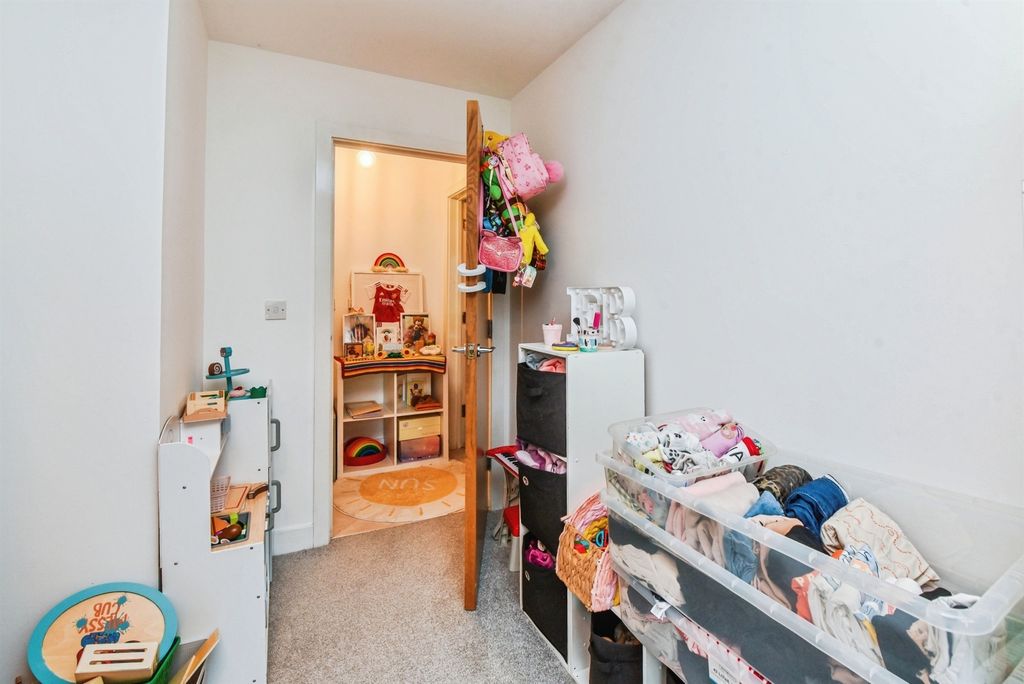 Additional image 9 of 2 bed flat for saleCowleaze, Chippenham SN15