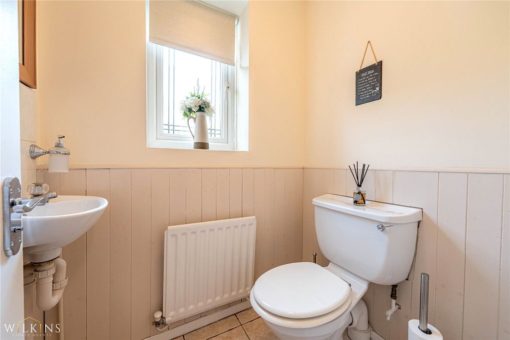 Additional image 15 of 4 bed detached house for saleLakeland Drive, Wilnecote, Tamworth, Staffordshire B77