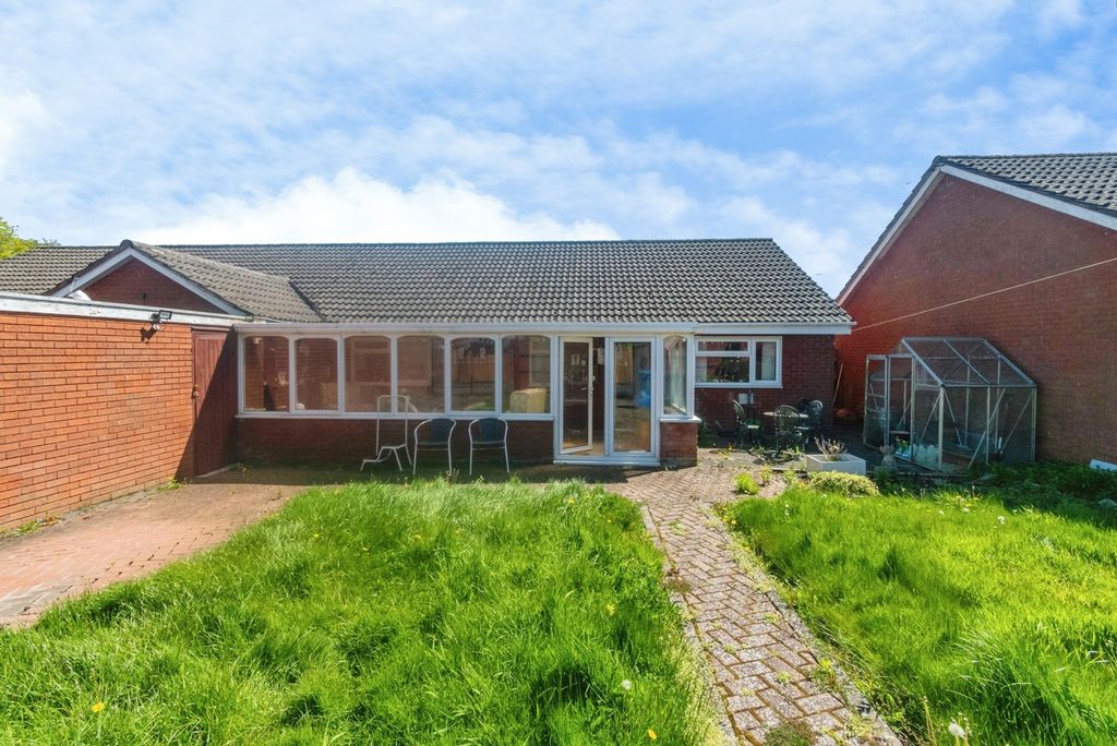 Additional image 18 of 3 bed bungalow for saleWeston Drive, Cheslyn Hay, Walsall WS6