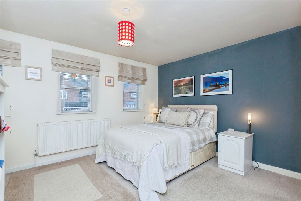 Additional image 7 of 4 bed detached house for saleBridgemere Close, Glen Parva, Leicestershire LE2