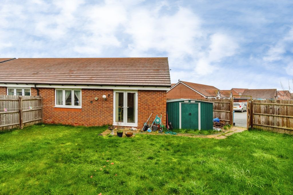Additional image 14 of 2 bed detached bungalow for saleOak Tree Drive, Wolverhampton WV11