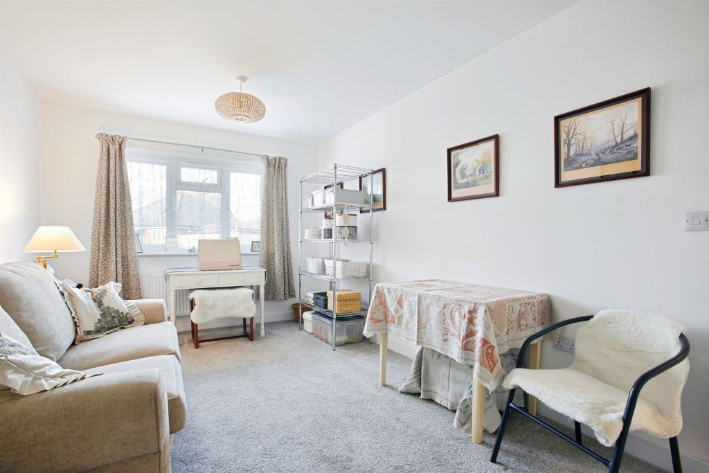 Additional image 6 of 3 bed bungalow for salePorton Road, Amesbury, Salisbury SP4