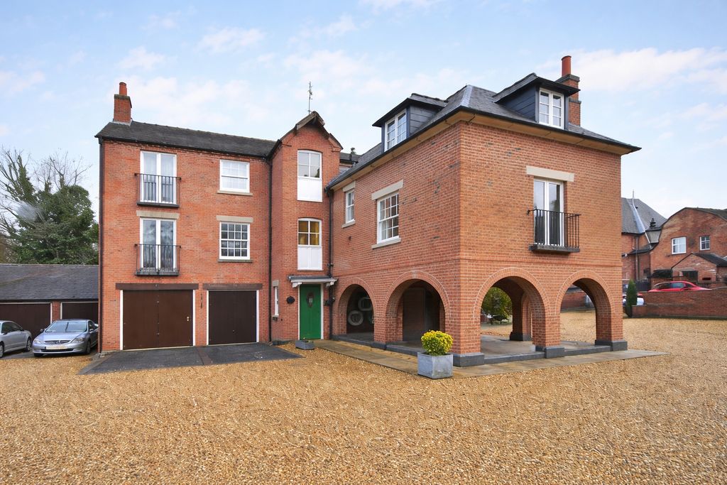 Additional image 4 of 2 bed semi-detached house for saleYates Yard, High Street, Eccleshall, Stafford ST21