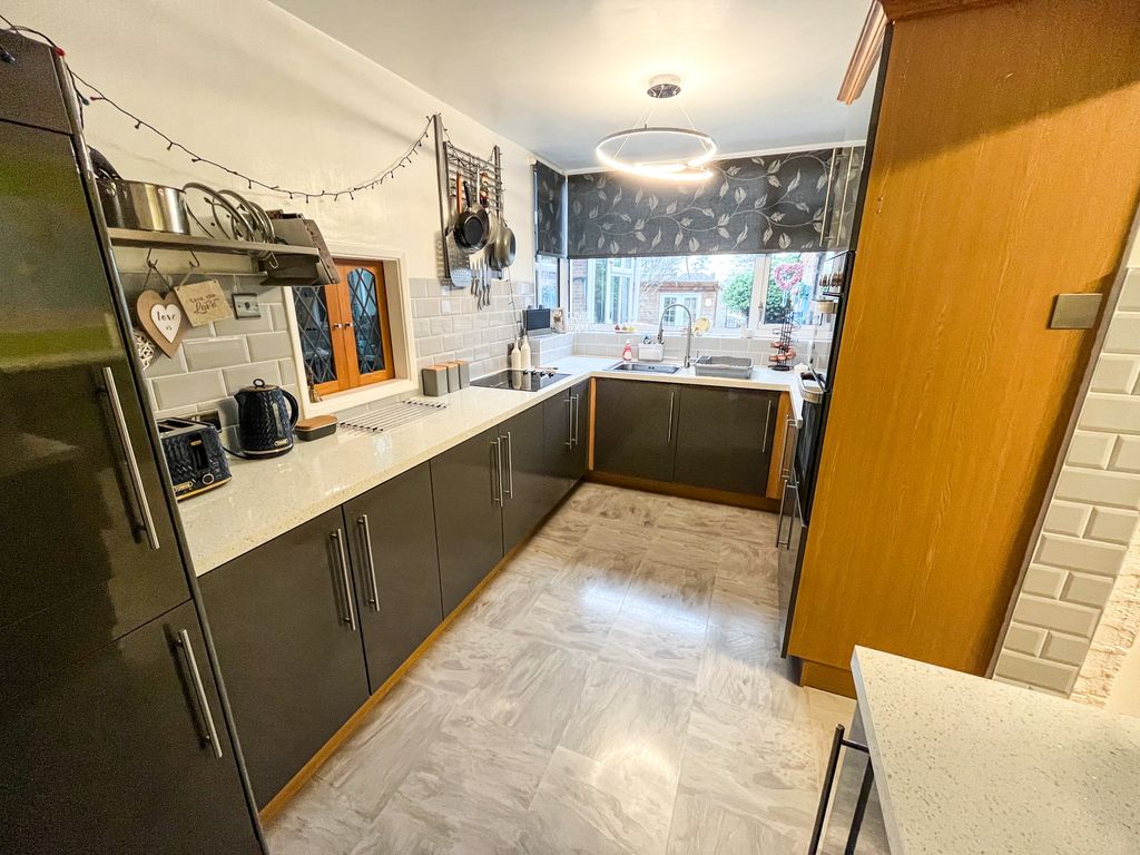 Additional image 17 of 4 bed semi-detached house for saleWoodgate Drive, Birstall, Leicester, Leicestershire LE4