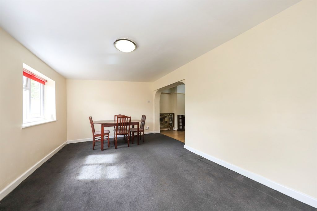 Additional image 6 of 4 bed semi-detached house for saleSedgley Road, Penn Common, Wolverhampton WV4