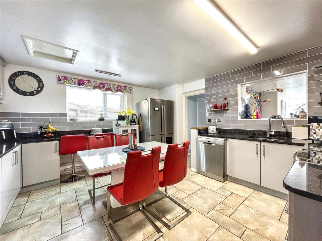 Additional image 6 of 4 bed chalet for salePorters Lane, Easton On The Hill, Stamford PE9