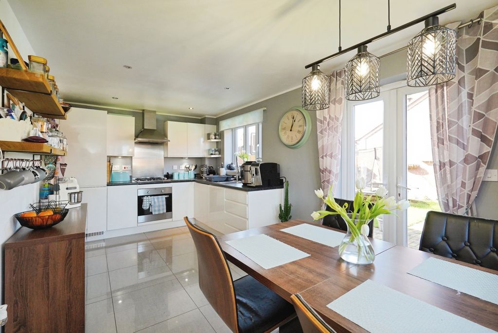 Additional image 3 of 3 bed detached house for saleCascade Close, Burton-On-Trent, Staffordshire DE14