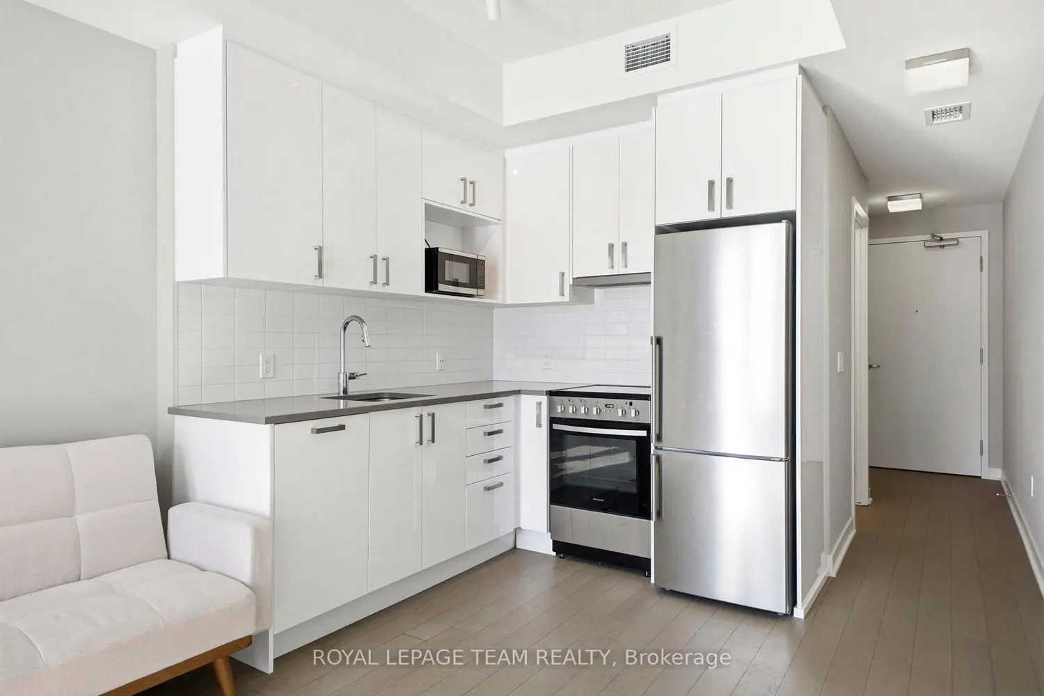 Additional image 8 of 360 Deschatelets Avenue 209