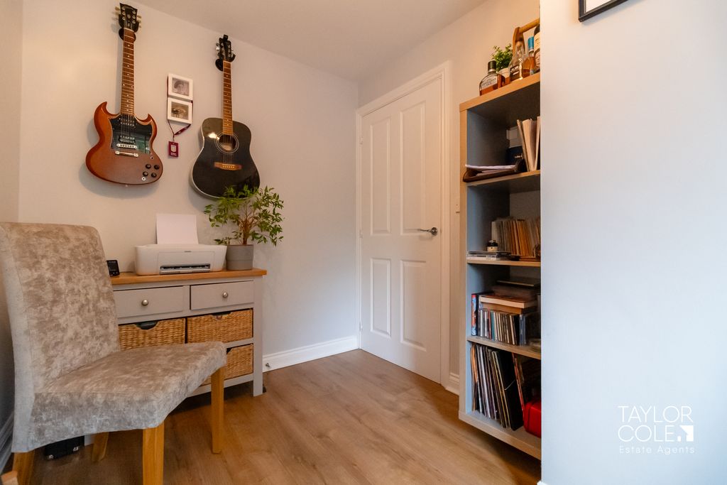Additional image 11 of 3 bed semi-detached house for saleBarlow Avenue, Tamworth B77