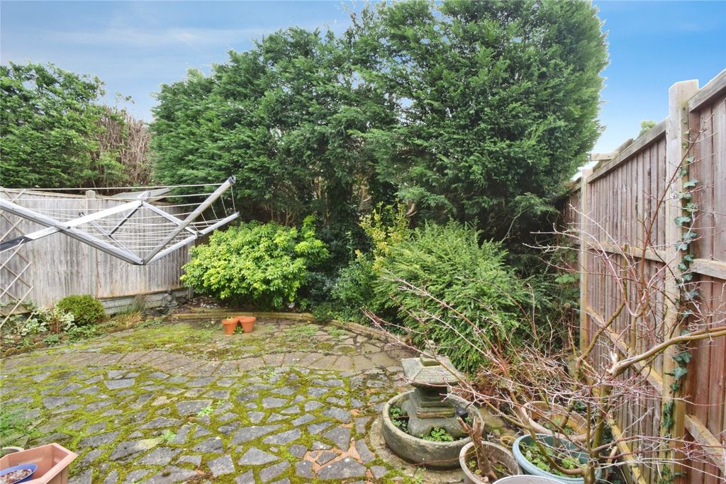 Additional image 11 of 3 bed semi-detached house for saleMilton Close, Wigston, Leicestershire LE18