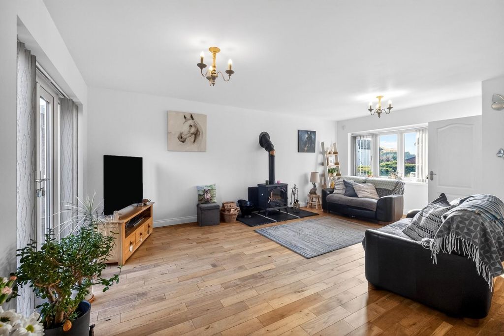 Additional image 3 of 4 bed detached house for saleCommon Road, Wombourne, Wolverhampton WV5