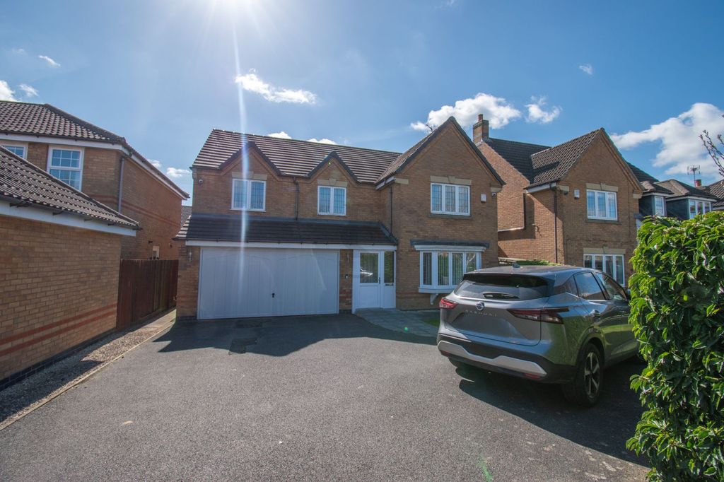 5 bed detached house for saleLady Hay Road, Leicester LE3